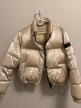 Calvin Klein Sorona Aura Champagne Cropped Puffer Jacket